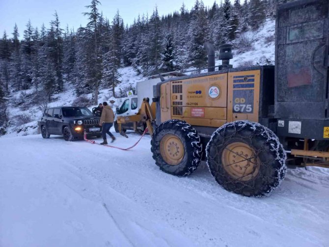 Mersin’de Ekiplerin Kar Mesaisi