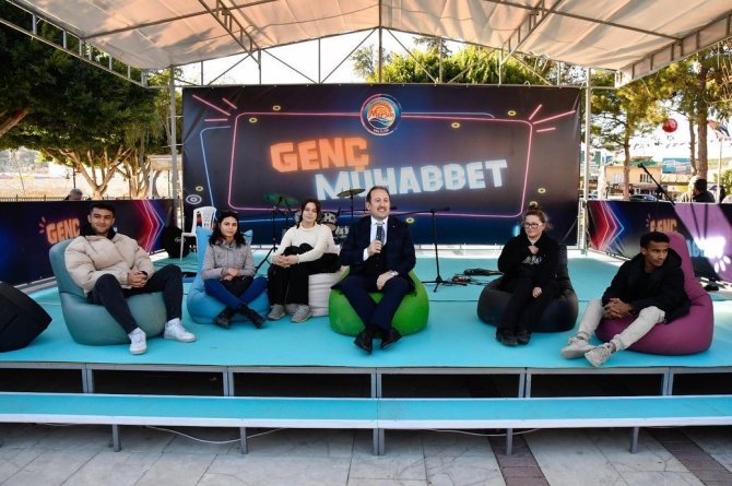 Vali Pehlivan: "Tüm Birimlerimizle Gençlerimizin Hizmetindeyiz"