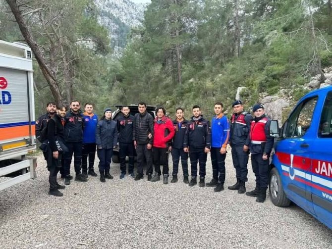 Ormanlık Alanda Kayboldu, Bulan Ekiplere İlk Sözü "Kusura Bakmayın" Oldu