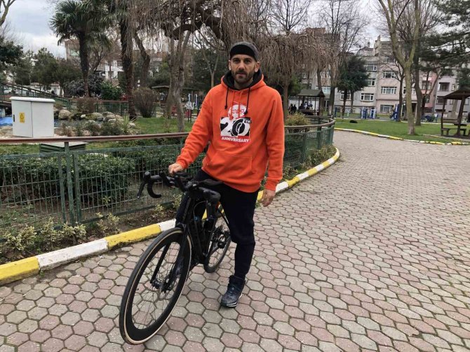 Beylikdüzü’nden Çanakkale’ye Mola Vermeden 8 Saat Bisiklet Sürdü