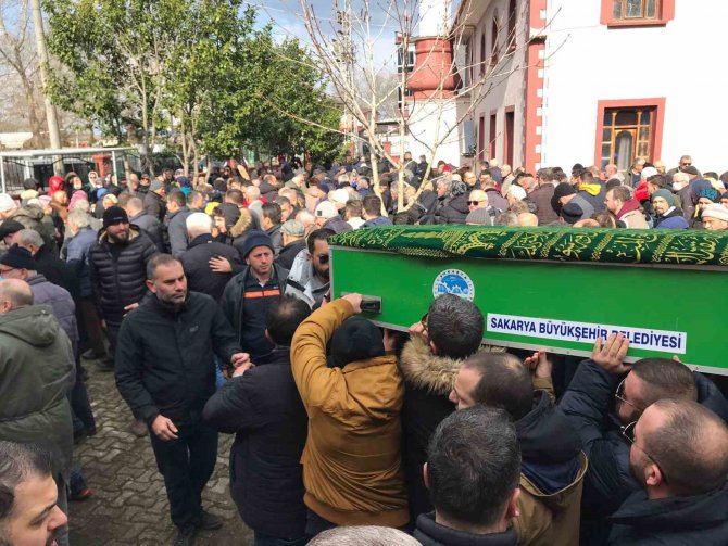 Kazadan 10 Saat Sonra Bulunan Sürücü Defnedildi