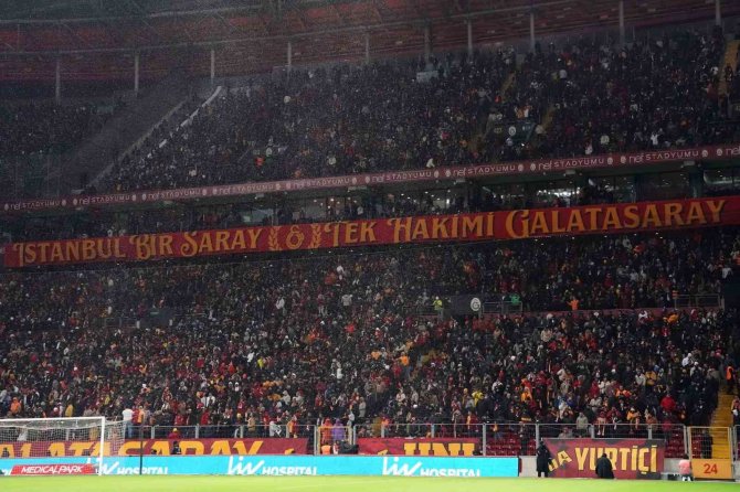 Spor Toto Süper Lig: Galatasaray: 1 - Trabzonspor: 1 (Maç Devam Ediyor)