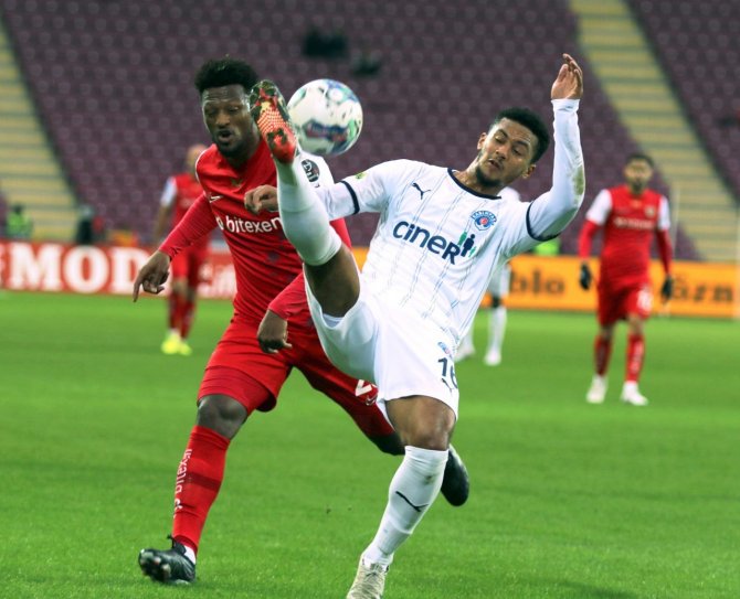 Spor Toto Süper Lig: Hatayspor: 0 - Kasımpaşa: 0 (İ̇lk Yarı)