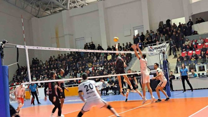 Efeler Ligi: Türşad: 1 - Cizre Belediyespor: 3