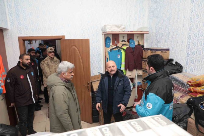 Ağrı’da Deprem Bölgesi İçin Seferberlik Başlatıldı