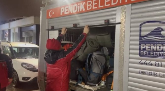 Pendik’ten Arama Kurtarma Ekipleri Deprem Bölgesine Gönderildi