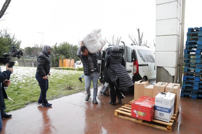 Arnavutköy Belediyesi Afetzedeler İçin Yardım Kampanyası Başlattı