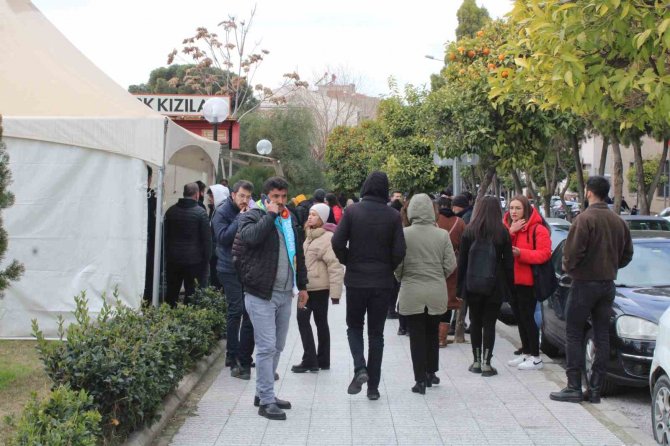 Aydınlılar Kan Bağışına Yoğun İlgi Gösteriyor