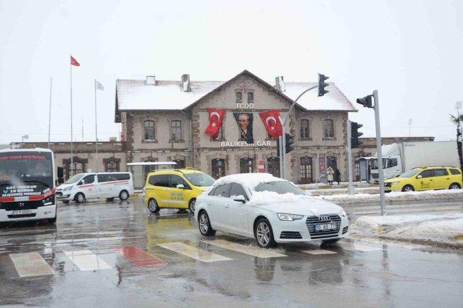 Balıkesir’de Kar Ulaşıma Engel Olmadı