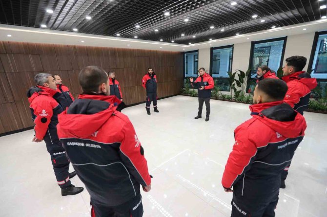 Başakşehir Belediyesi Ekipleri Deprem Bölgesine Gidiyor