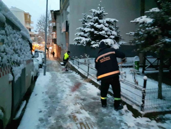Bilecik’te Aylardır Beklenen Kar Yağışı Kartpostallık Görüntüler Oluştu