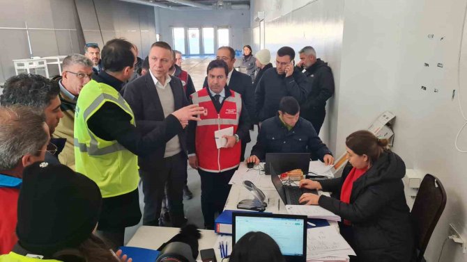 Bodrum Halkı Depremzedeler İçin Seferber Oldu