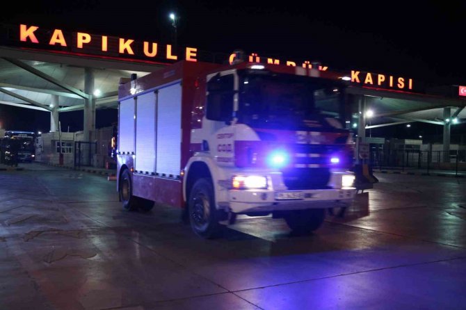Bulgaristan’ın Arama Kurtarma Ekipleri Kapıkule’den Türkiye’ye Giriş Yaptı