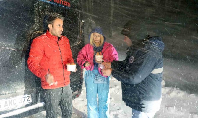 Bursa Büyükşehir’in Kar Ekipleri Sahada