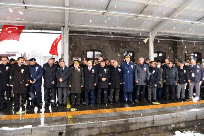 Balıkesir Ata’sını Karla Karşıladı
