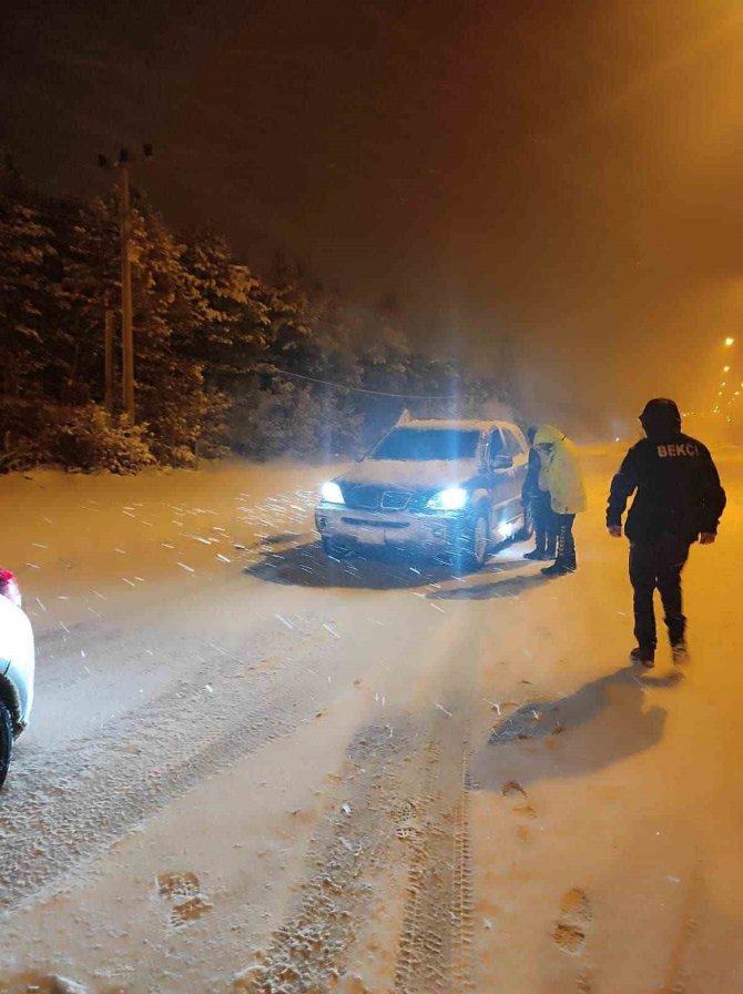 Yenice-çan Karayolunda Zincirsiz Ve Kar Lastiği Olmayan Araçlara İzin Verilmiyor
