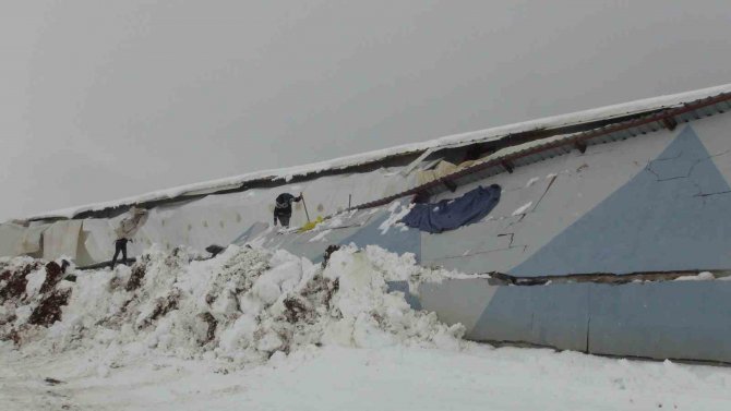 Patates Deposu Deprem Sonrası Çöktü