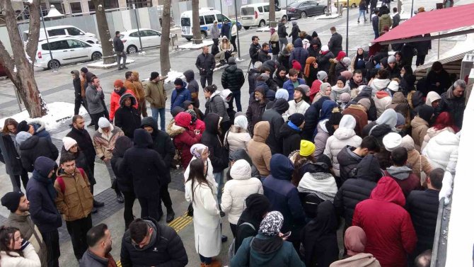 Ispartalı Vatandaşlar Kızılay Kan Merkezi’nde Yoğunluk Oluşturdu