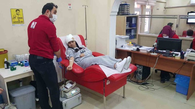 Karabük’te Deprem Bölgeleri İçin Kan Bağışı Yoğunluğu Yaşanıyor