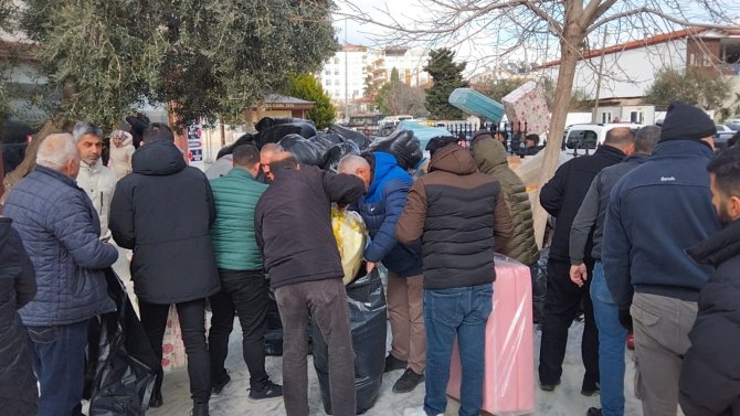 Didim’den Deprem Bölgelerine Yardımlar Ulaştırılacak