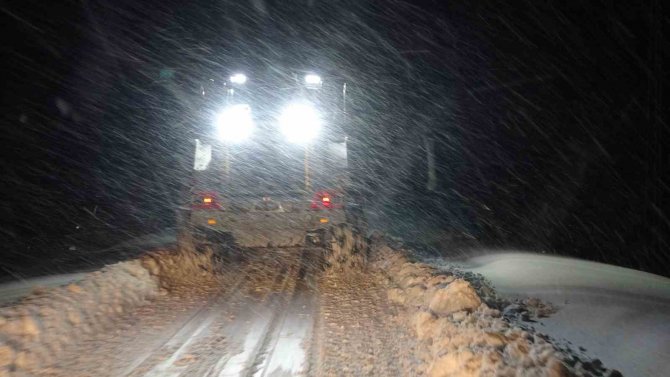 Minik Ömer 2 Saatlik Çalışmayla Hastaneye Ulaştırıldı