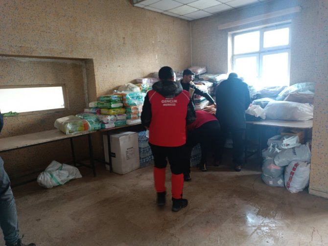 Tuzluca’dan Deprem Bölgesine Yardım Eli