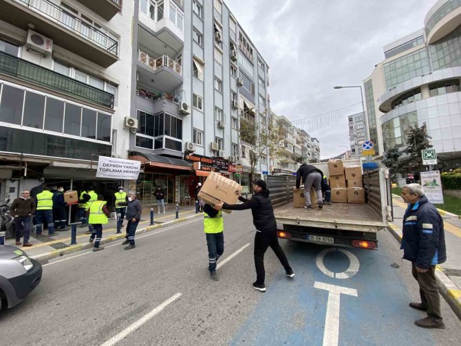İ̇zmirli Belediyelerden Deprem Bölgelerine Yardım Eli