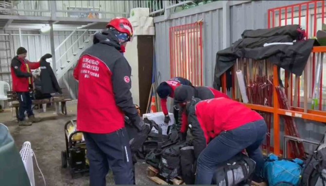 Osmangazi Belediyesi’nden Deprem Bölgesine Yardım