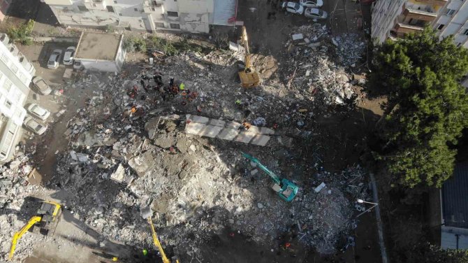 Osmaniye’de Kurtarma Çalışmalarının Sürdüğü Enkazlar Havadan Görüntülendi