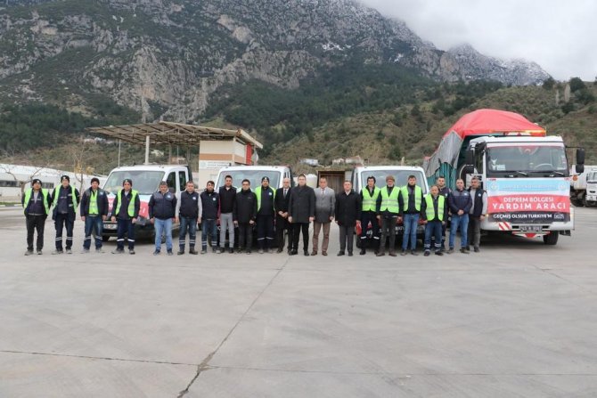 Manisa’dan Deprem Bölgesine Personel Ve Araç Sevk Edildi