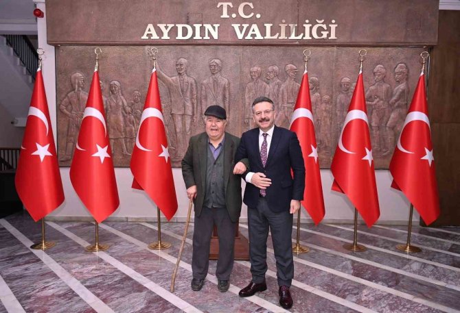 Deprem Bölgesi İçin 500 Bin Tl Bağışta Bulundu