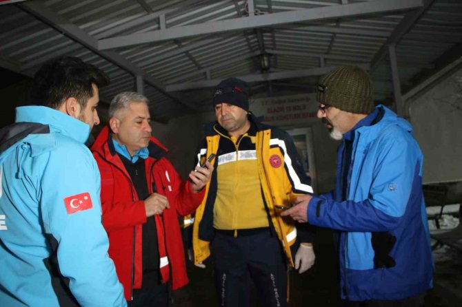 Elazığ’da 7 Tim Umke Ve 112 Ekibi Malatya İle Diyarbakır’a Yönlendirildi