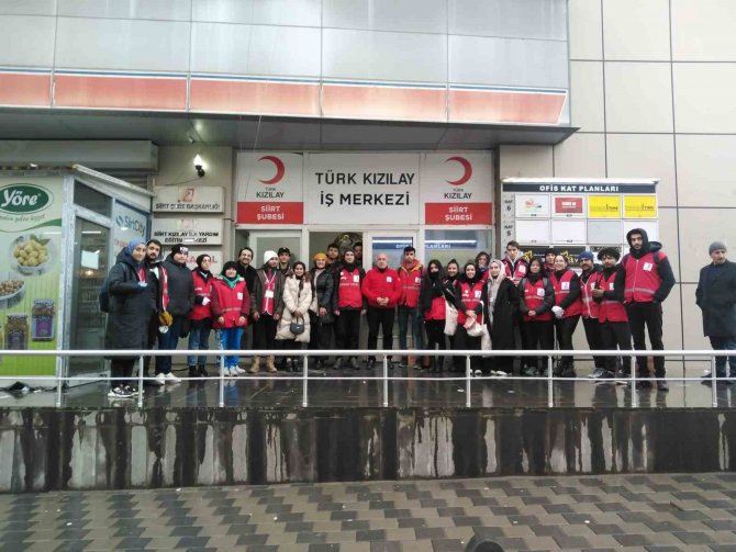 Deprem Bölgesine Destek İçin Kızılay Siirt Şubesi Ekipleri Yola Çıktı
