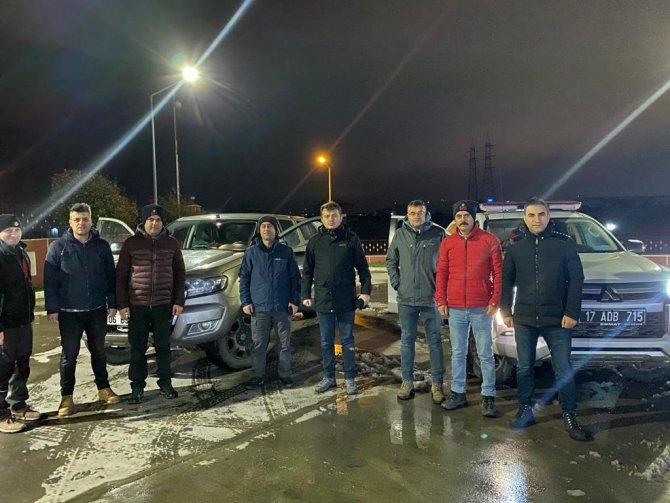 Tarihi Alan Başkanlığı Deprem Bölgesine Ekipman Ve Teknik Personel Gönderdi