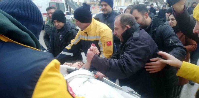 Kahramanmaraş’ta 5 Yaşındaki Çocuk, Depremden 7 Saat Sonra Canlı Olarak Kurtarıldı