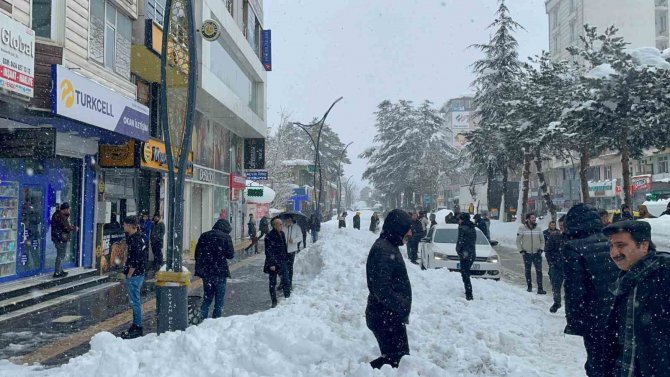 Kahramanmaraş’taki 7.6 Büyüklüğündeki Deprem Doğu İllerinde De Hissedildi