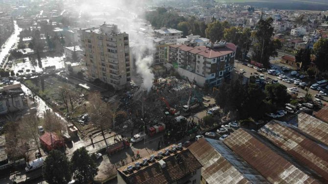 Osmaniye’de Kurtarma Çalışmalarının Sürdüğü Enkazlar Havadan Görüntülendi