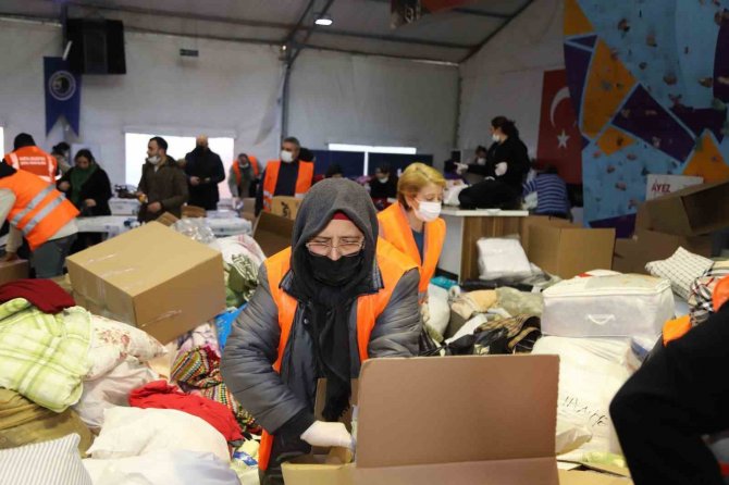 Kartal Belediyesi Deprem Bölgesi İçin Yardım Seferberliği Başlattı