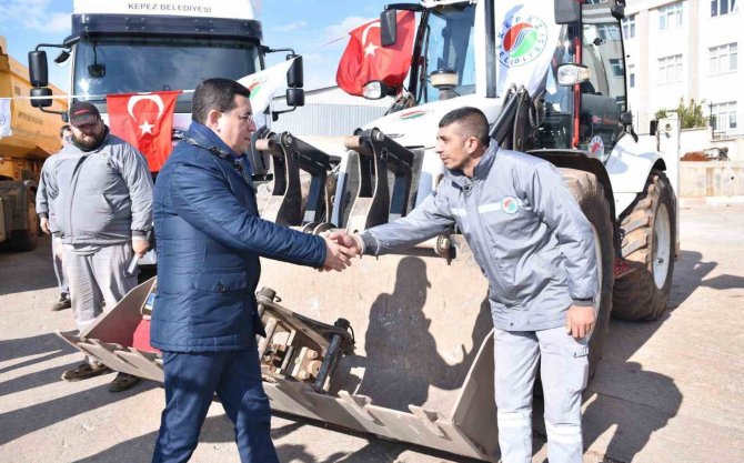 Kepez’in Ekipleri Deprem Bölgesi İçin Yolda