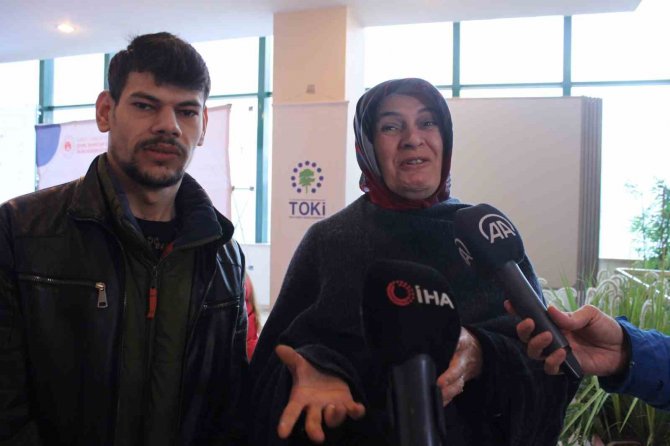 İ̇zmir’de Toki̇ Kurası