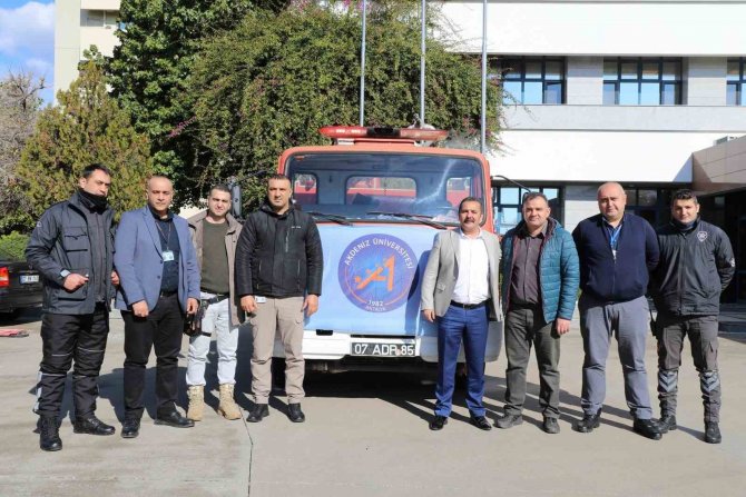 Akdeniz Üniversitesi Deprem Bölgesine Merhem Olmaya Çalışıyor
