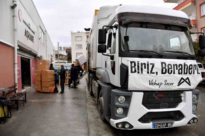 Mersin Büyükşehir Belediyesinden Deprem Bölgesine Destek