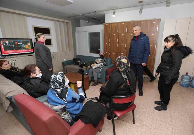 Mezitli Belediyesi, Depremin Hemen Ardından Teyakkuza Geçti