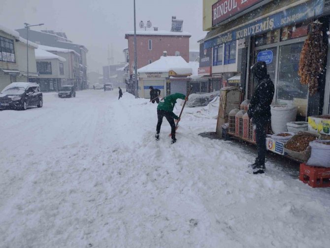 Varto’da 99 Köy Ve 50 Mezranın Yolu Ulaşıma Kapandı