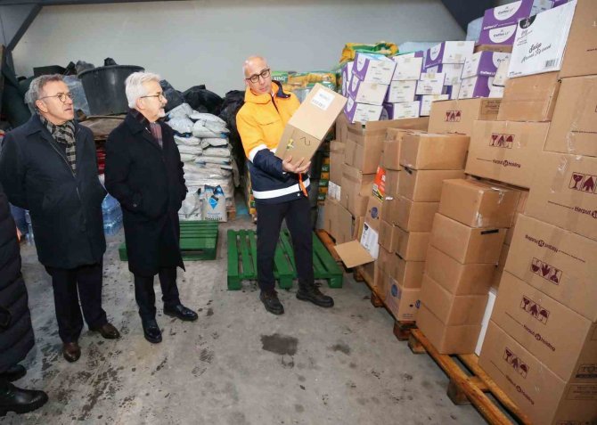 Nilüfer’den Deprem Bölgesine Yardım Eli