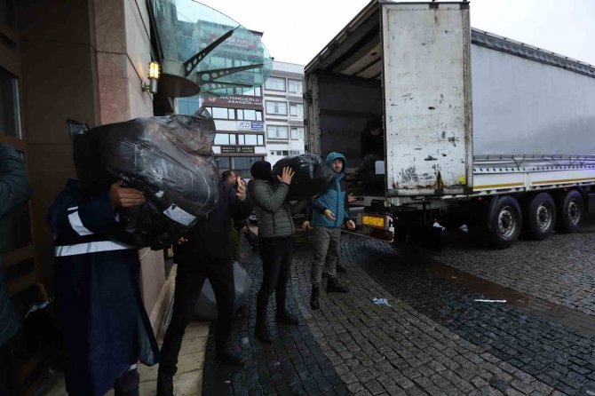 Ordu’dan Deprem Yardım Tırları Yola Çıktı