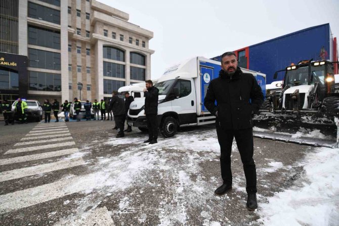 Pursaklar Belediyesinden Deprem Bölgelerine Yardım Eli