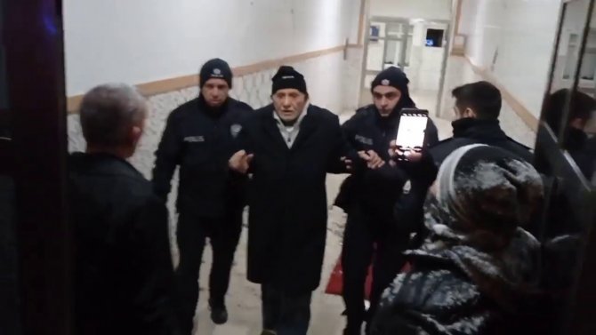 Sivas’ta Depremden Etkilenen Bir Bina Tahliye Edildi