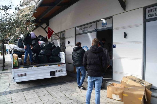 Sökeliler, Deprem Sonrası Yardıma Koştu