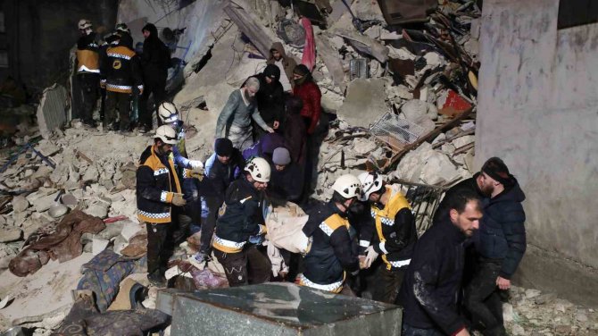 Suriye’de Depremdeki Can Kaybı 570’e Yükseldi